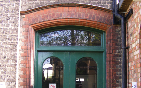 ENTRANCE YARD (CMT Trail stop 1)